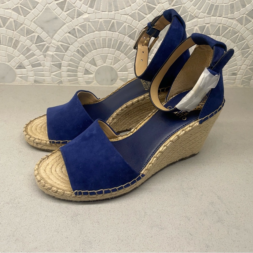 Women’s Vince Camuto Suede Wedge Sandals. Size 8 NWOB